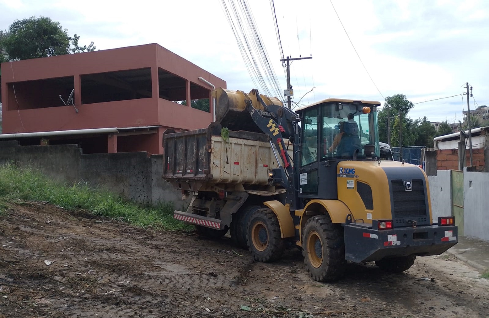 BAIRRO CACIQUE RECEBE MUTIRÃO DA MANUTENÇÃO