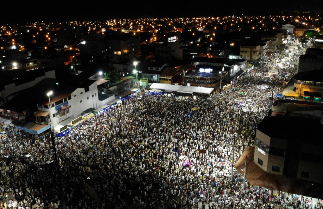 RÉVEILLON GURIRI: UM SONHO DE UMA NOITE DE VERÃO