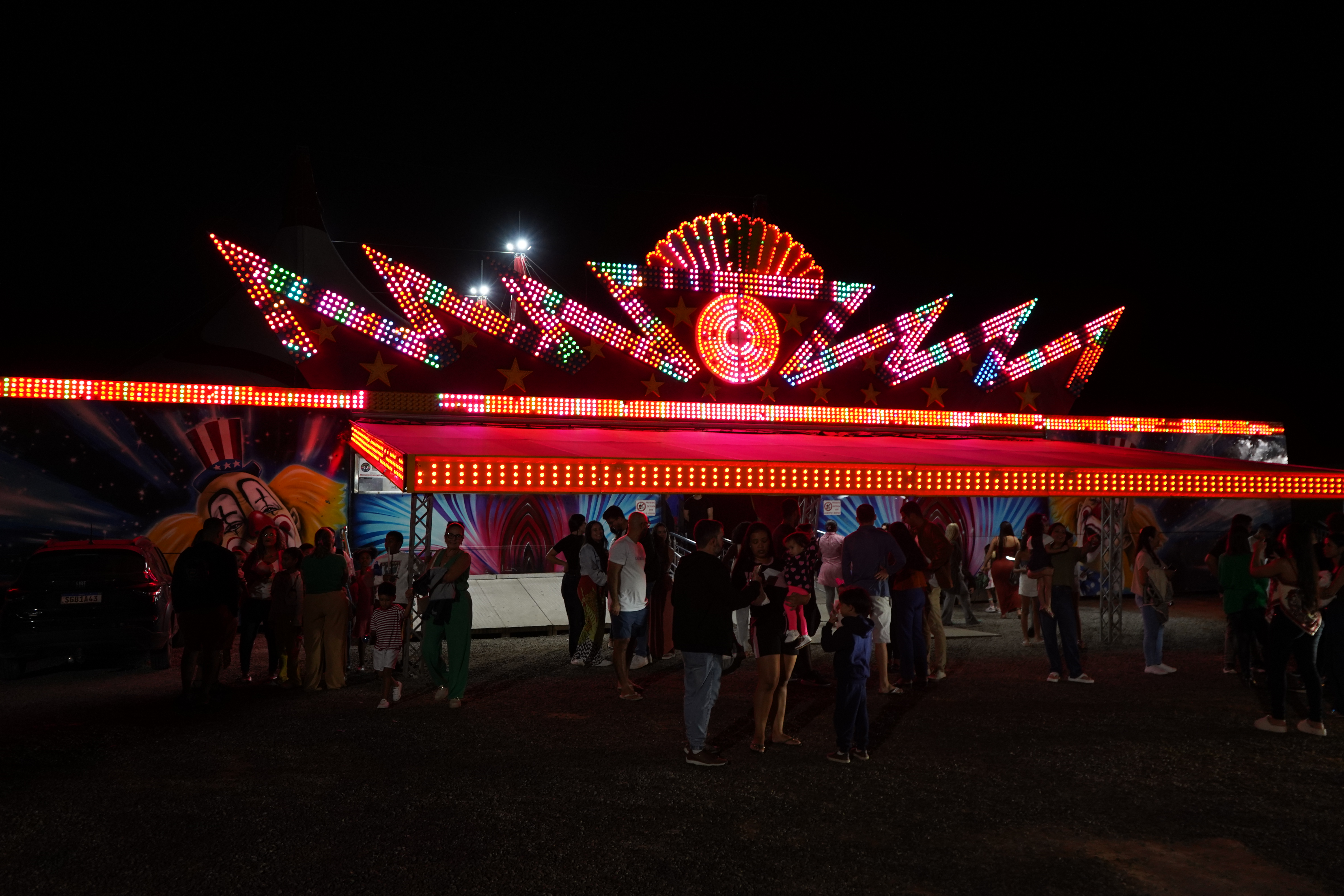 PREFEITURA LEVA MAIS DE 500 PESSOAS AO CIRCO PORTUGAL