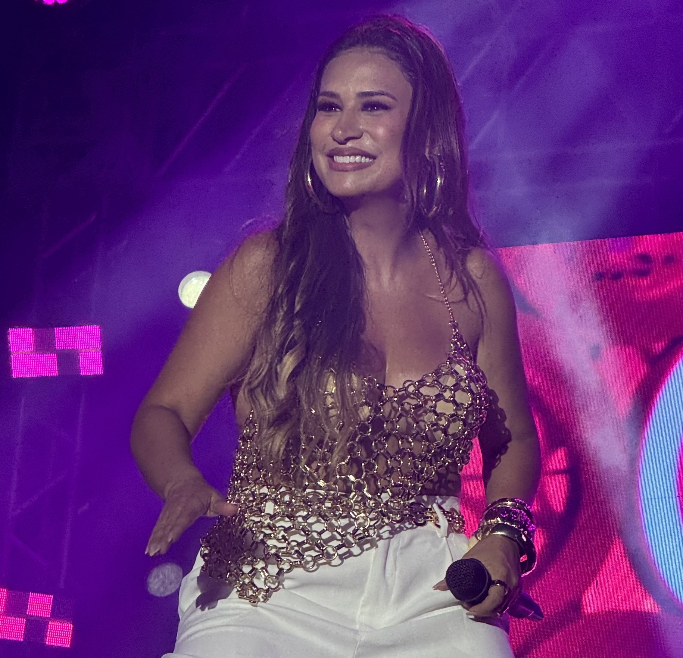 CARNAVAL DE GURIRI REÚNE MAIS DE 100 MIL PESSOAS NA NOITE DE SEXTA-FEIRA E CONSOLIDA SUCESSO DA PROGRAMAÇÃO